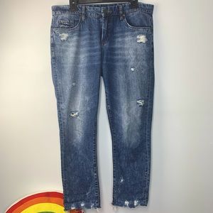 BLANKNYC JEANS size 29 tomboy distressed